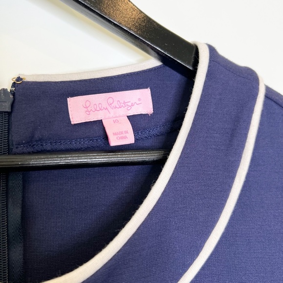 Lilly Pulitzer Dress Navy Shift Dress with Pink Buttons - Picture 2 of 6